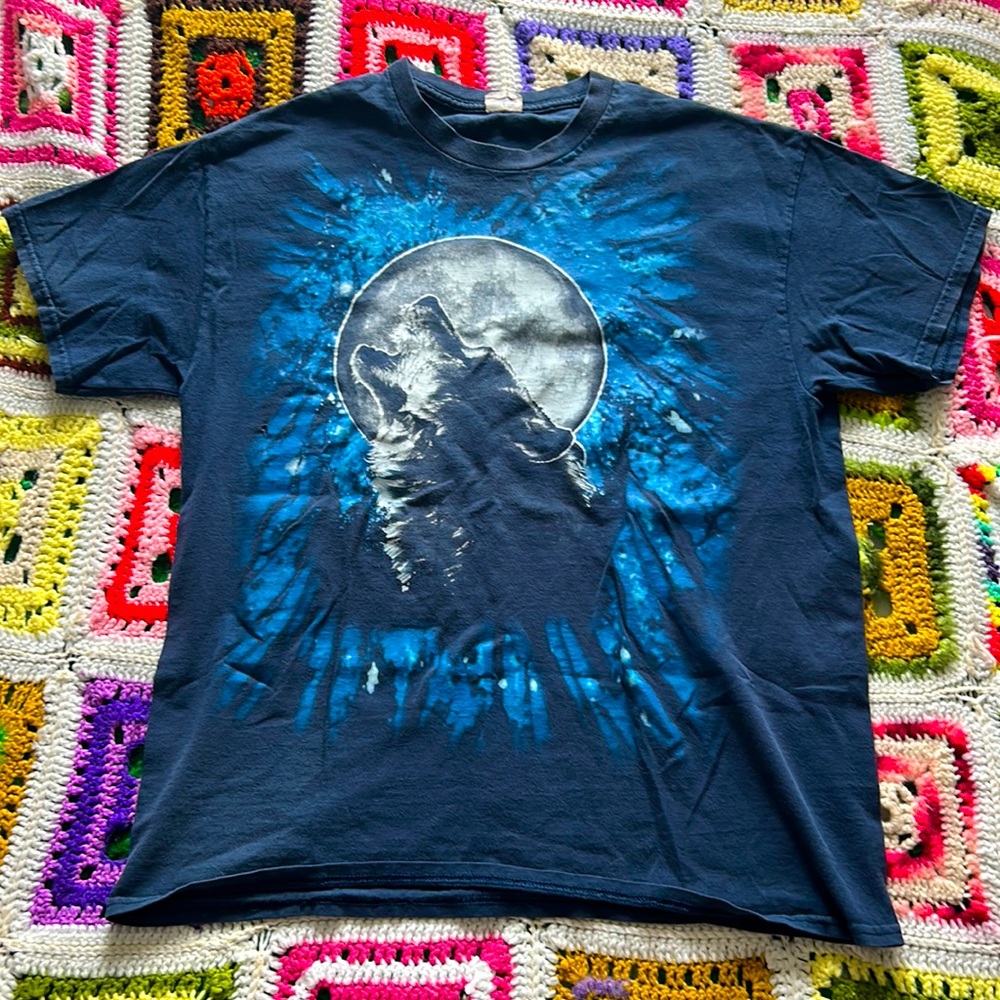 Classic wolf tee